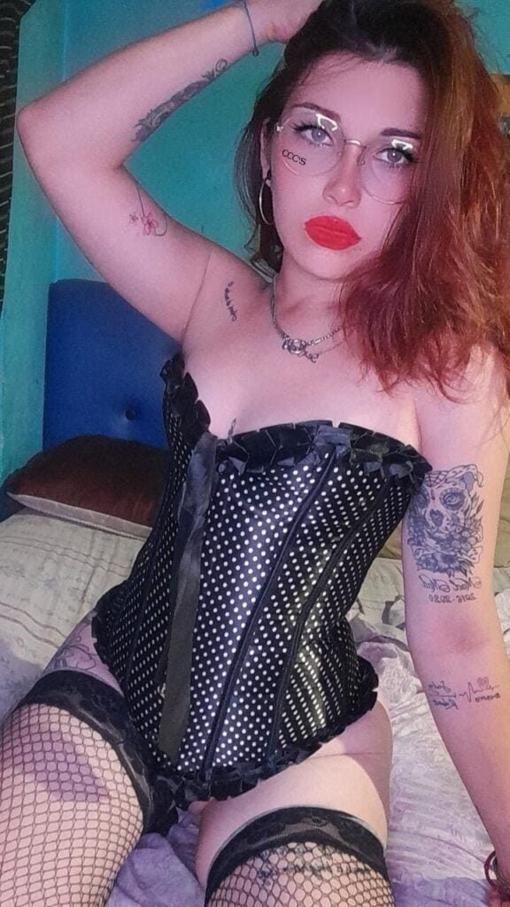 SEXY YOUNG ARGENTINE GIRL